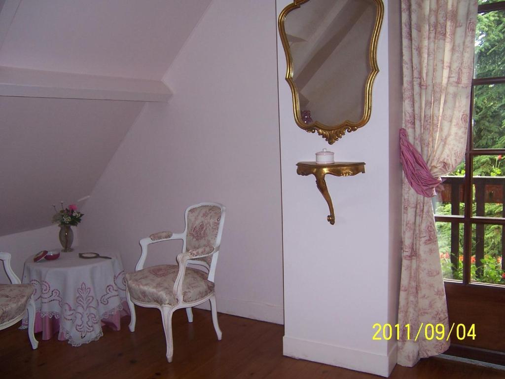 Вілла Aux Marguerites Sainte-Genevieve-les-Gasny Номер фото